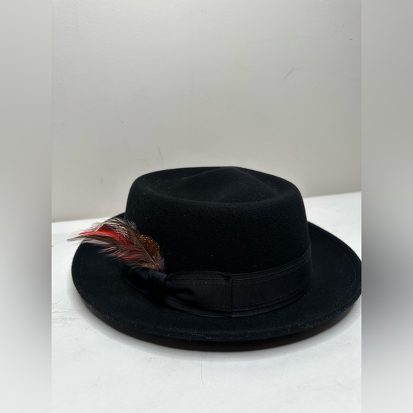 SOLD MAGILL WOOL FEATHER HAT - Picture 2 of 7